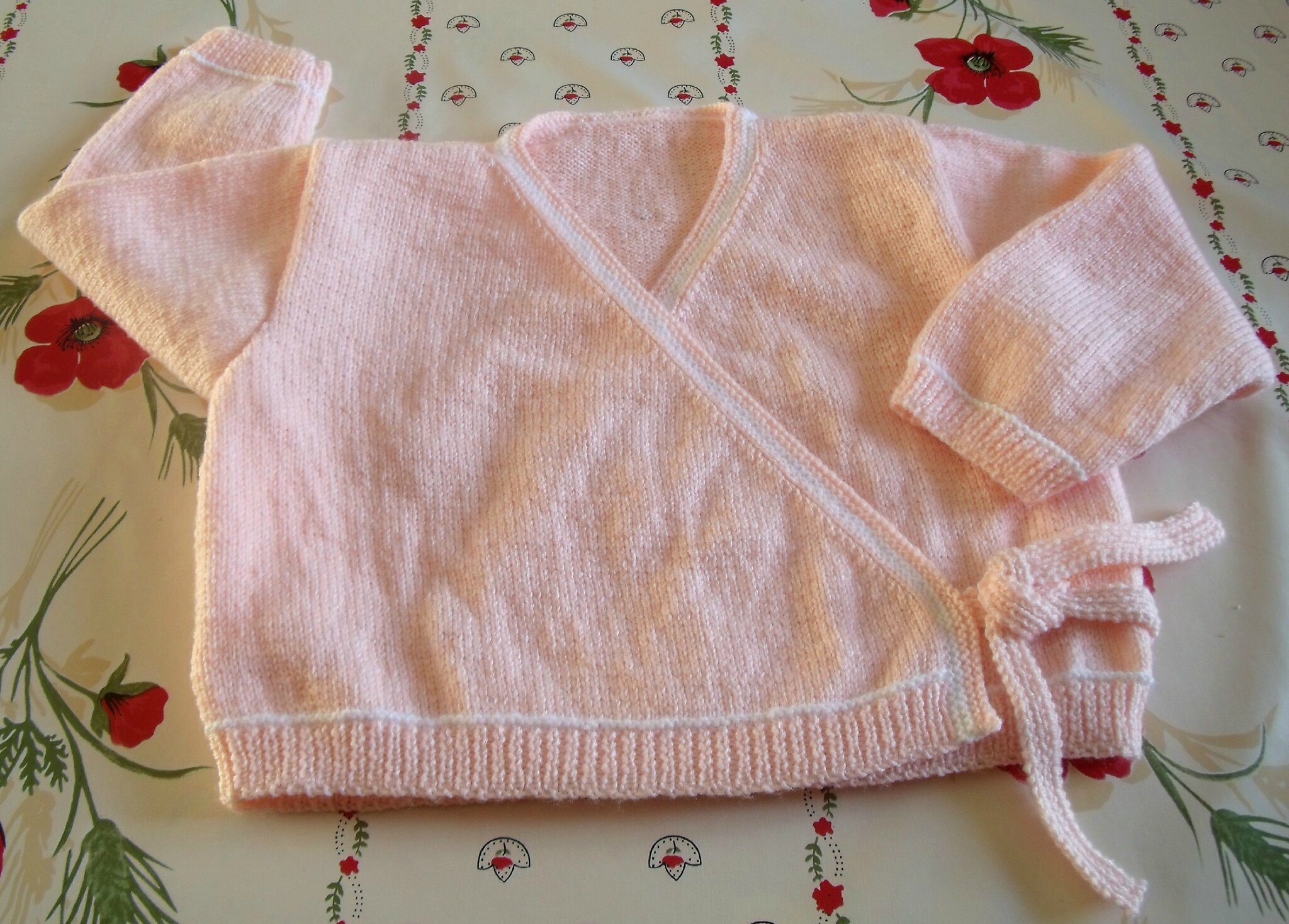 Pull brassière bébé, comment le tricoter ? - Le blog de Ladylaine