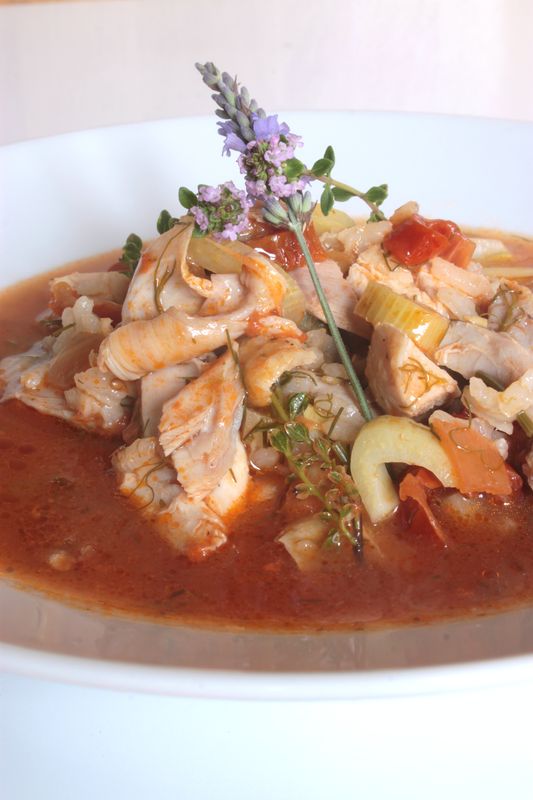 Soupe tomate, poulet et fenouil