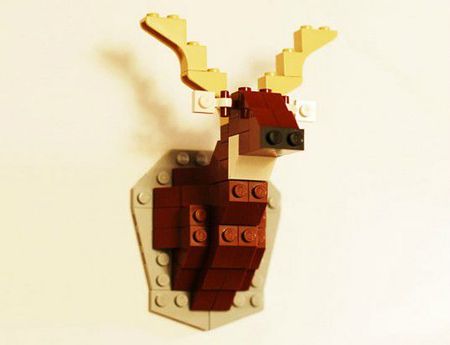 david-cole-lego-deer-head-537x412