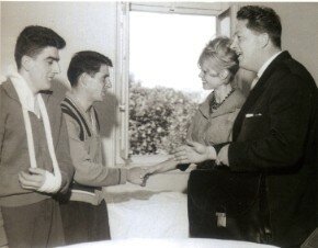 rencontre le pen saddam hussein