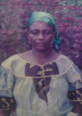 Maman Véronique Bakatuisuila