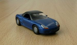 Porsche boxter de chez Siku 01