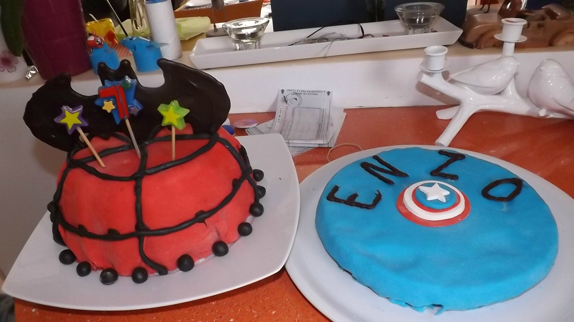 et bien entendu nous avions demand chacun de ses copains de venir dguis en super heros - Gateau Anniversaire Super Heros et bien entendu nous avions demand chacun de ses copains de venir dguis en super heros - Gateau Anniversaire Super Heros