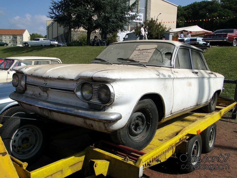 chevrolet-corvair-monza-sedan-1964-01