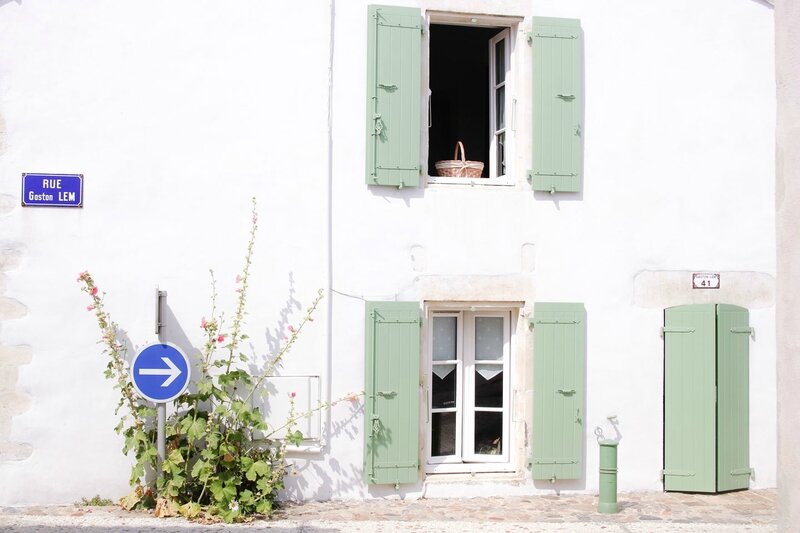 Elodie-Blog-ile-de-re_volets-verts