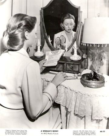 gloria_grahame__woman_s_secret_