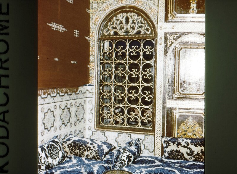 20-MRK,palais Bahia,coin repos,grille,1958