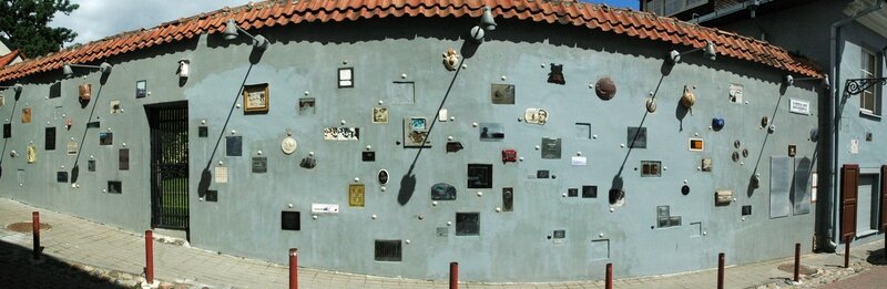 mur à Vilnius_Scandinavie_PierrotD