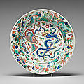 A famille verte dish with dragon and phoenix motif, qing dynasty, kangxi (1662-1722)