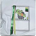 Protège carnet de santé à broder TORTUE ET SON BEBE