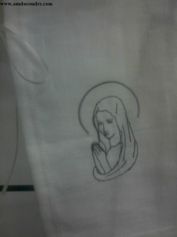 ETOLE BAPTEME AMD A COUDRE motif vierge Marie broderie personnalisée