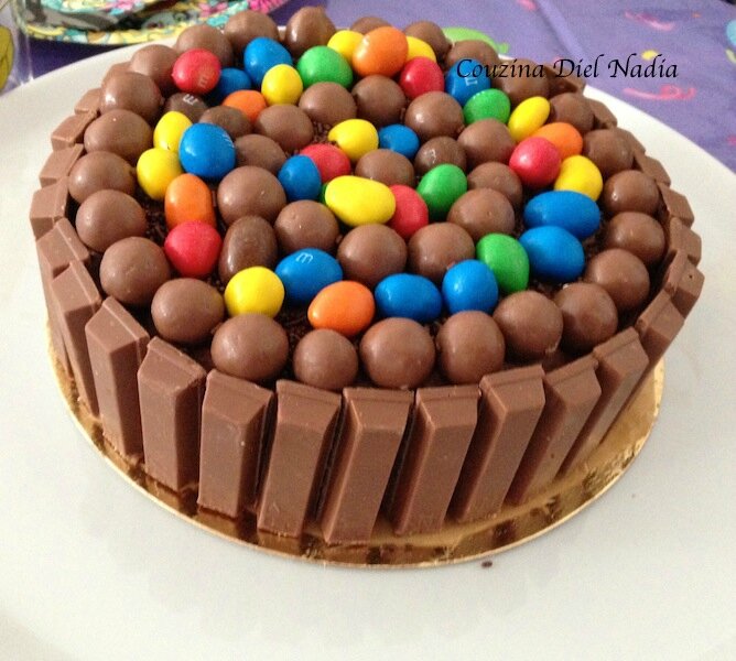 Un Gateau D Anniversaire Couzina Diel Nadia