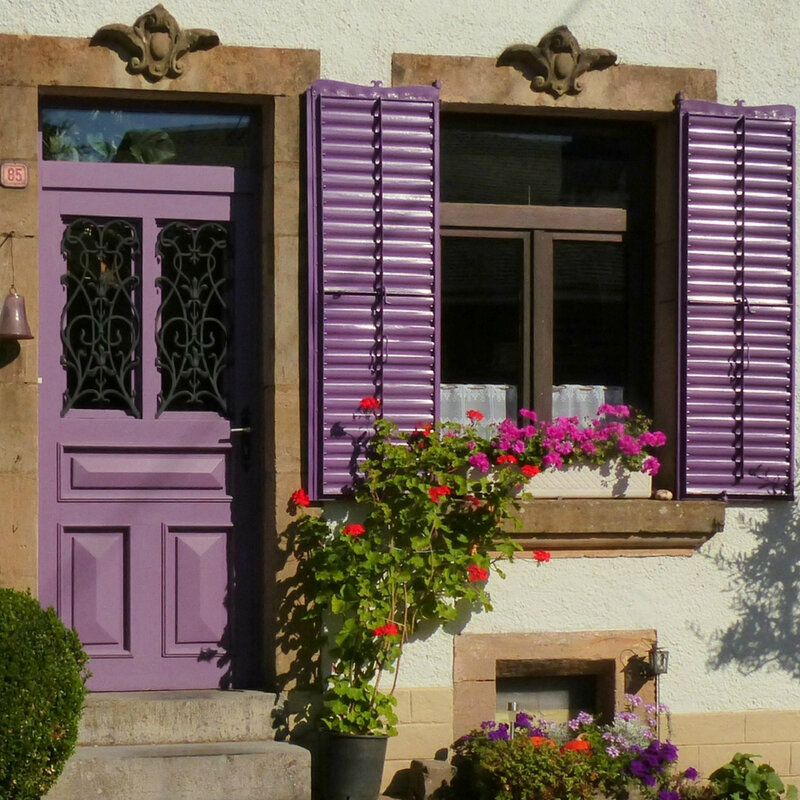 A PORTE FENETRE GRANDE GRILLES VASQUES FLEURS a placer8