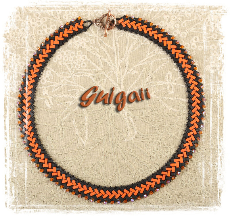 296 Collier Azteca noir_orange