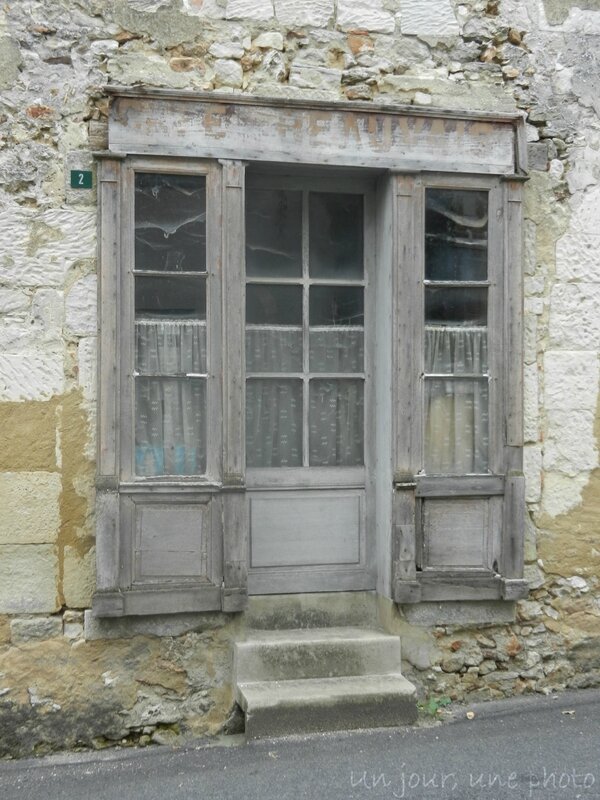 && Esves le Moutier (1