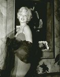 1958_07_10_gigi_premiere_3
