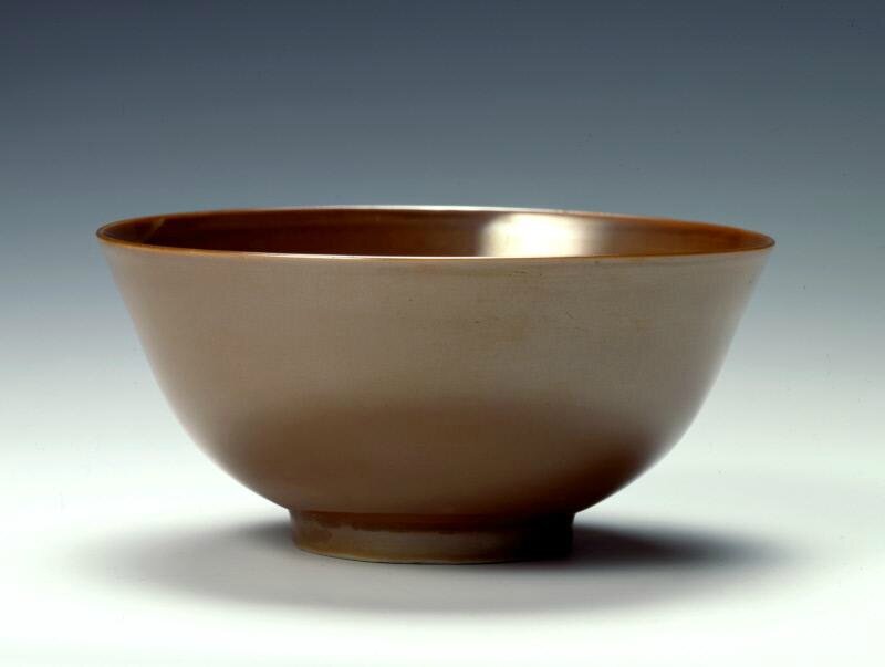 Bowl with brown glaze, Ming dynasty (1368-1644), Reign of the Jiajing emperor (1522-1566)