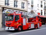 Sapeurs_Pompiers_de_Paris_Renault_220_dCi