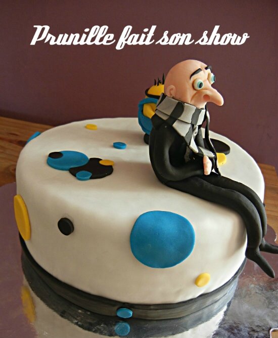 Gateau Moi Moche Et Mechant Modelages En Pate A Sucre Minion Prunille Fait Son Show