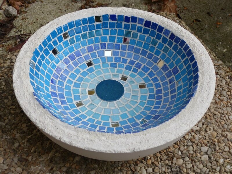Bassin à oiseau, pâte de verre, miroir