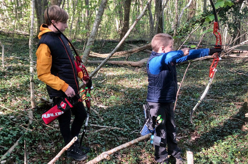 Les Archers des Trois Rivières - Pour découvrir le Tir à l'arc, c'est  simple, que tu sois un enfant ou un adulte, le club prête aux archers le  matériel pour débuter.