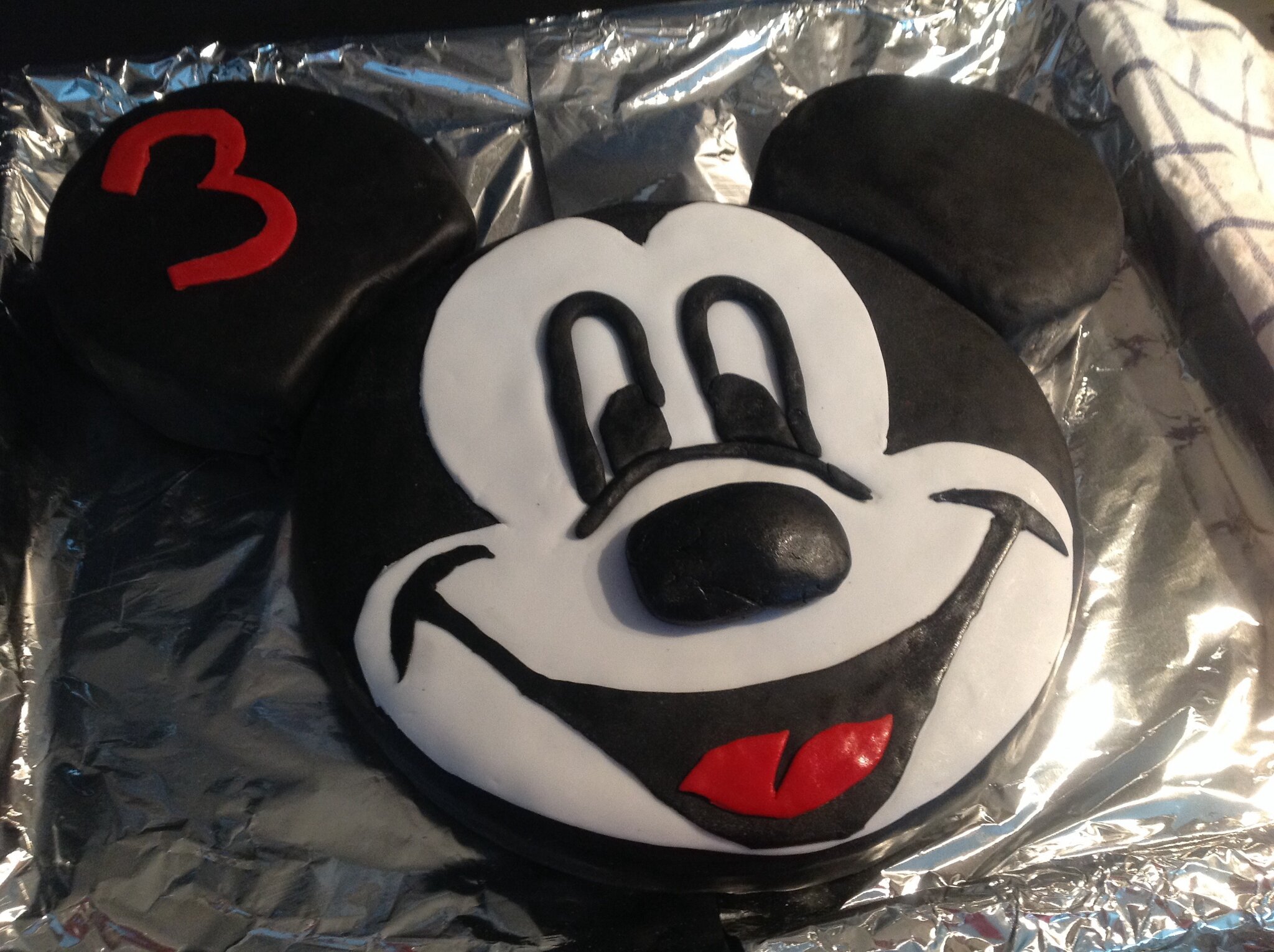 Gateau Tete De Mickey Eve Et Ses Mix