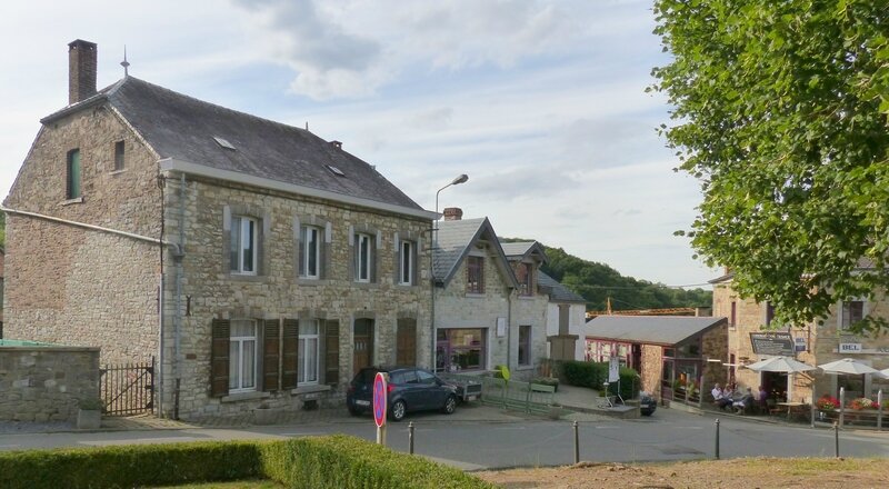 P1700895