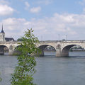 Saumur : Pont Cessart sur la Loire