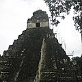En pays maya - yucatan et hautes terres (14/24). cités mayas : tikal et yaxhá.