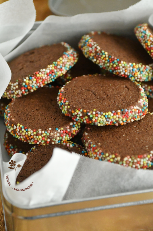 Sablés au cacao habillés de perles_6