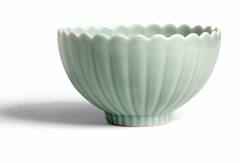 A fine celadon 'chrysanthemum' bowl, Mark and period of Yongzheng (1723-1735)