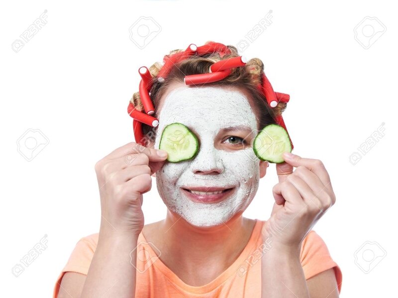 -bigoudis-et-avec-un-masque