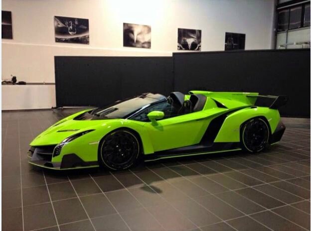 Lamborghini : une Veneno Roadster verte ! - Actualité Automobile et  Occasion!