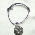 Sur lien de coton, médaille Ange MF