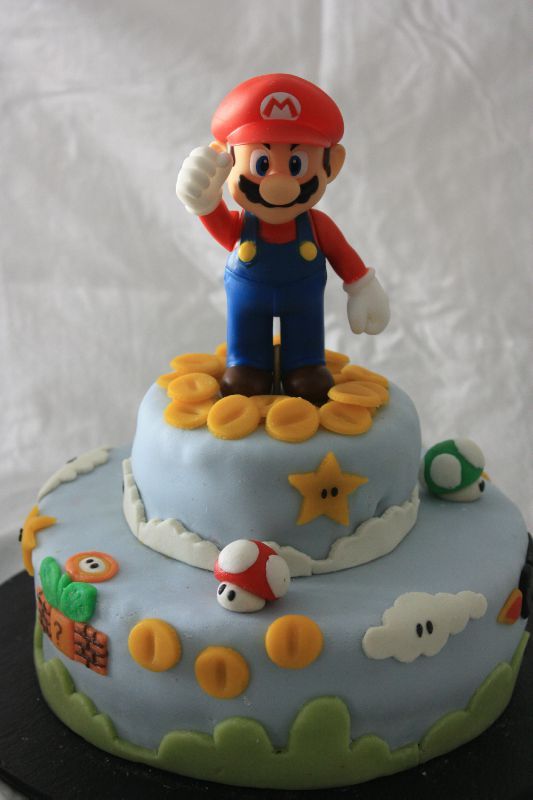 Gâteau Super Mario, gâteau d'anniversaire Super Mario, gâteau Mario en pâte  à sucre - Super Gâteaux