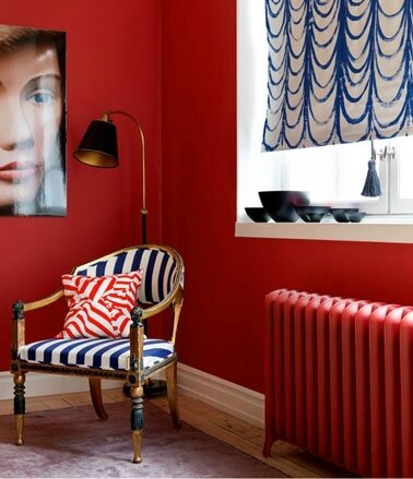 decoration-salon-couleur-rouge-bleu-noir