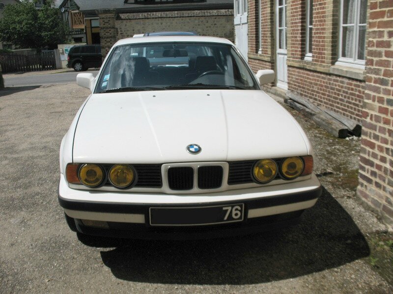 BMW535iE34av