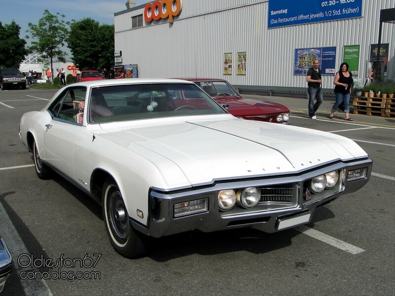 Buick Riviera hardtop coupe-1969 - Oldiesfan67 