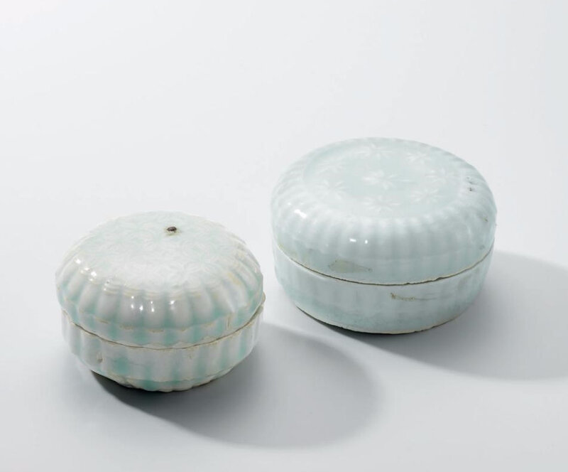 Two Qingbai chrysanthemum-shaped boxes and covers, Song dynasty (960-1279)