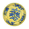 A fine yellow-ground and underglaze-blue 'gardenia' dish, mark and period of hongzhi (1488-1505)