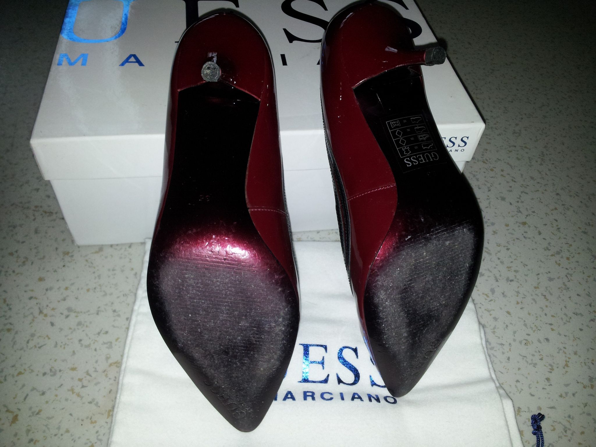 Vends escarpin Guess by Marciano 80 euros - calysa dressing