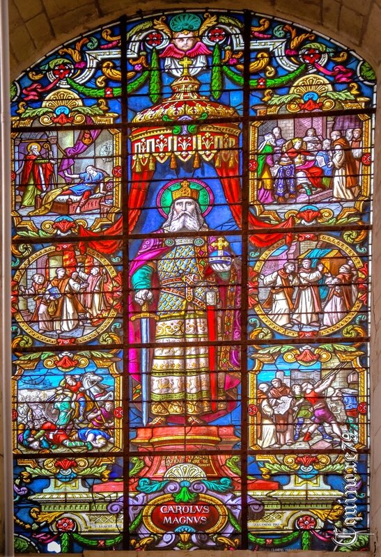 Vitrail a la gloire de Charlemagne Saint Florent du Mont-Glonne (2)