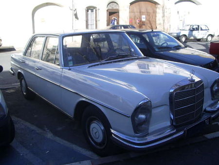 Mercedes280SEav1