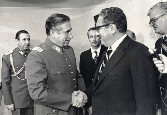 Pinochet_-_Kissinger
