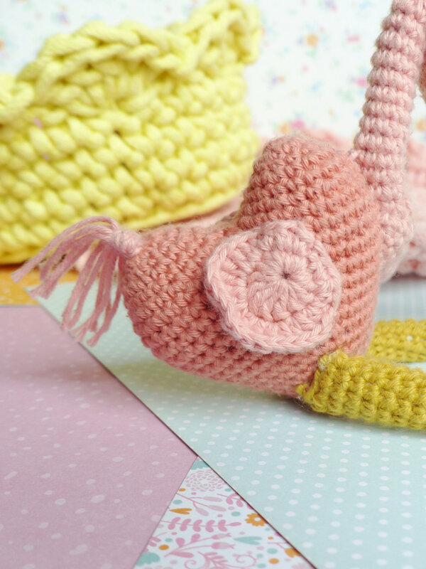 11-corbeille-flamant-rose-creavea-rico-design-dmc-ricorumi-nova-vita-macrame-crochet