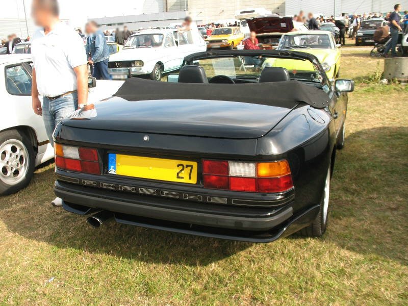 Porsche944S2cabar