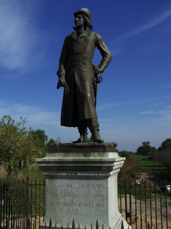 La statue d'Henri de La Rochejaquelein