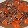 Daube de boeuf au vin rouge, au cognac et aux epices