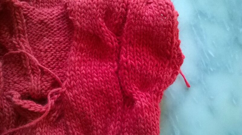 Tunique rouge avant finitions (4)