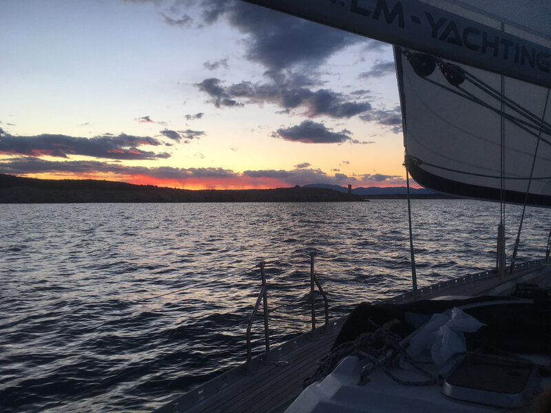 Coucher de soleil sur la côte est de Krk, Velebitski Kanal, mardi 16 mars 2021 (2)